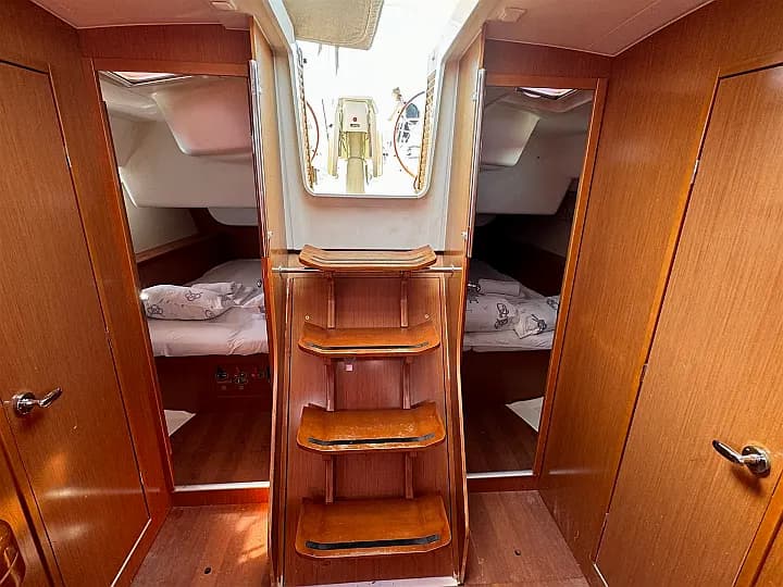 Oceanis 43 in Sukošan / D-Marin Dalmacija Marina - Photo 4