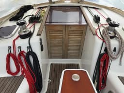 Oceanis 43 in Grenada / St. George's / Grenada Yacht Club thumbnail 8