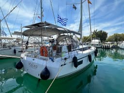 Bavaria C38 in Athens / Alimos Marina thumbnail 12