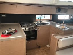 Oceanis 51.1 in Sardinia / Portisco / Cala dei Sardi thumbnail 14