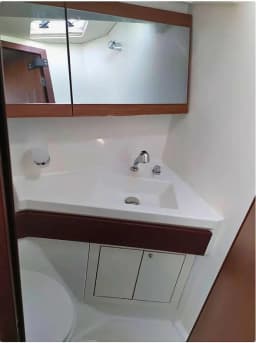 Oceanis 46.1 in Athens / Alimos Marina thumbnail 5
