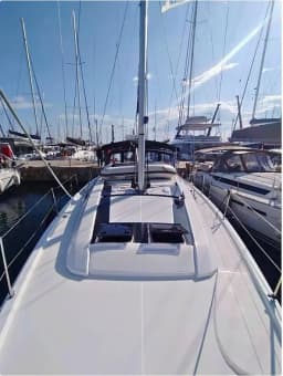 Oceanis 46.1 in Athens / Alimos Marina thumbnail 6