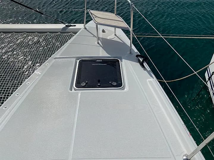 Lagoon 46 in Sicily / Furnari / Marina Portorosa - Photo 5