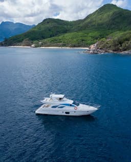 Azimut 55 in Eden Island / Mahe, Victoria / Eden Island Marina thumbnail 21