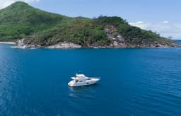 Azimut 55 in Eden Island / Mahe, Victoria / Eden Island Marina thumbnail 23