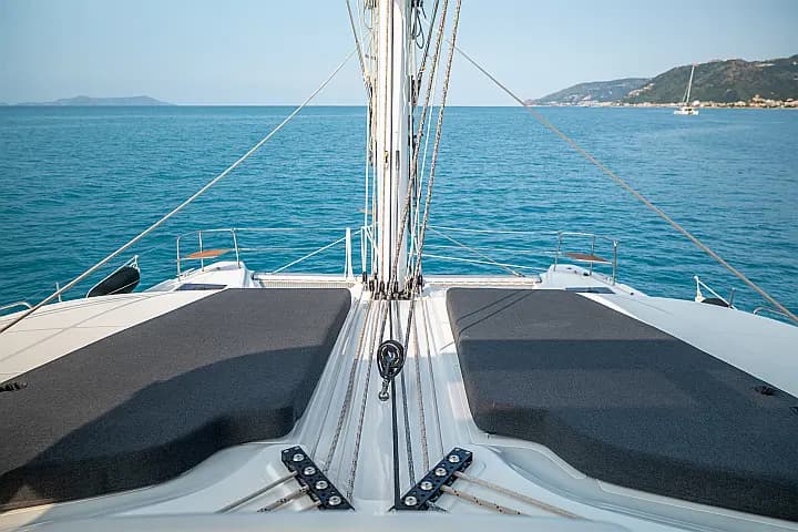 Lagoon 51 in Sicily / Castellammare del Golfo / Porto di Castellammare del Golfo - Photo 5