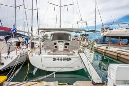 Oceanis 51.1 in Athens / Alimos Marina thumbnail 5