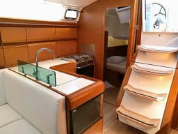 Sun Odyssey 449 in Agropoli thumbnail 2