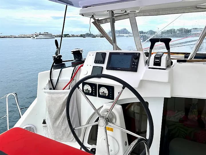 Lagoon 380 S2 in Papeete, Tahiti / Papeete - Photo 5