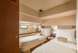 Ferretti 630 in Mykonos / Ornos bay thumbnail 6