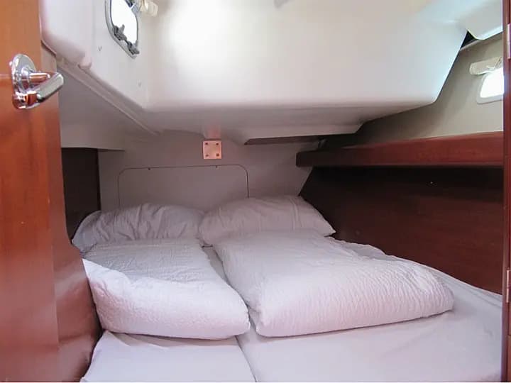 Oceanis 393 in Vinišće - Photo 4