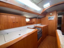 Sun Odyssey 42.2 in Punta Ala thumbnail 27