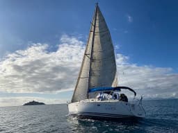 Sun Odyssey 42.2 in Punta Ala thumbnail 9