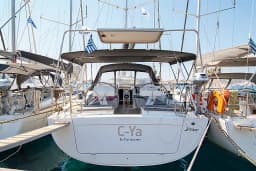Hanse 458 in Lavrion Main Port thumbnail 4