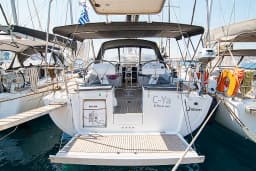 Hanse 458 in Lavrion Main Port thumbnail 5