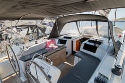 Hanse 458 in Lavrion Main Port thumbnail 6