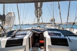 Hanse 458 in Lavrion Main Port thumbnail 7