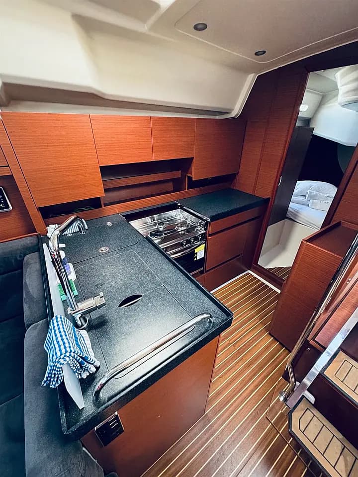 Hanse 458 in Novi Vinodolski / Marina Novi - Photo 3