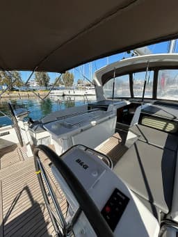 Oceanis 46.1 in Athens / Alimos Marina thumbnail 15