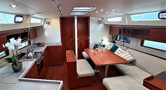 Oceanis 46.1 in Athens / Alimos Marina - Photo 3