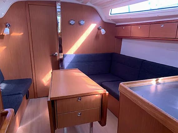 Bavaria 37 Cruiser in Preveza Main Port - Photo 3