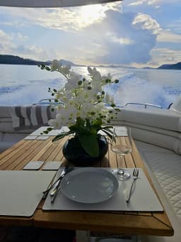 Sunseeker Portofino 53 in Rogoznica / Marina Frapa thumbnail 7