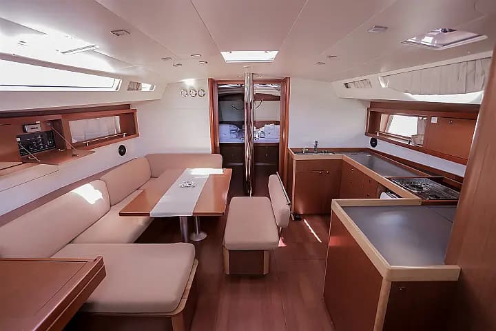 Oceanis 48 in Kaštel Gomilica / Marina Kaštela - Photo 4