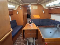 Bavaria Cruiser 37 in Sukošan / D-Marin Dalmacija Marina thumbnail 5