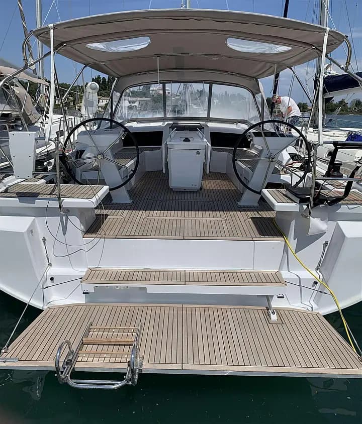 Oceanis 46.1 in Zakynthos  / Zante - Photo 4