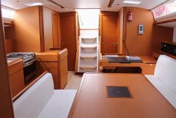 Sun Odyssey 519 in Sitges - Barcelona / Port d'Aiguadolç thumbnail 5