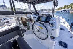 Lagoon 40 in Primošten / Marina Kremik thumbnail 6