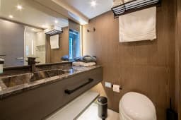 Custom built 183 in Athens / Alimos Marina thumbnail 23