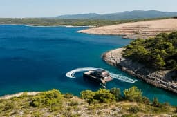 Sunreef 70 Power in Kaštel Gomilica / Marina Kaštela thumbnail 47