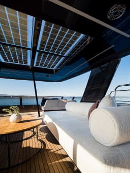 Sunreef 70 Power in Kaštel Gomilica / Marina Kaštela thumbnail 5