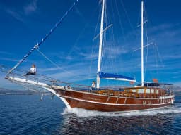 Gulet in Stobreč Port thumbnail 36