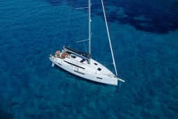Sun Odyssey 415 in Opatija / Marina Admiral thumbnail 4