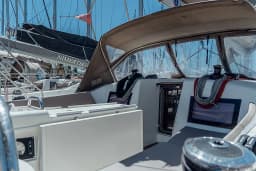 Sun Odyssey 410 in Kos / Marina Kos thumbnail 6