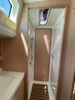 Bavaria Vision 42 in Preveza Main Port thumbnail 12