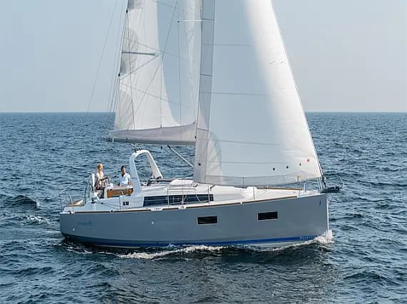 Oceanis 38 in Lefkada / D-Marin Marina Lefkas - Photo 1