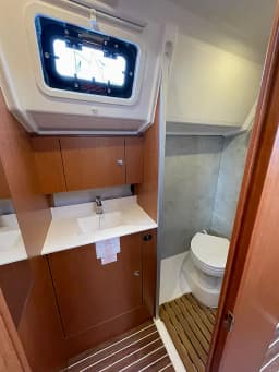 Bavaria C42 in Athens / Alimos Marina thumbnail 15