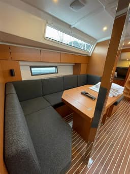 Bavaria C42 in Athens / Alimos Marina thumbnail 17