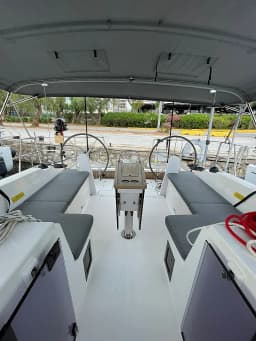 Bavaria C42 in Athens / Alimos Marina thumbnail 5