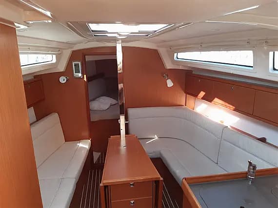 Bavaria Cruiser 34 in Puntone / Marina di Scarlino - Photo 3