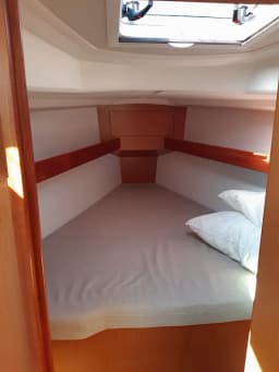 Bavaria Cruiser 34 in Puntone / Marina di Scarlino thumbnail 9