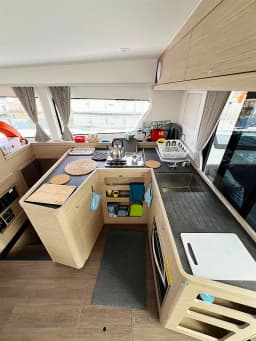 Lagoon 42 in Athens / Alimos Marina thumbnail 17