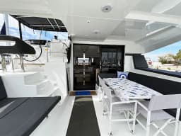 Lagoon 42 in Athens / Alimos Marina thumbnail 9