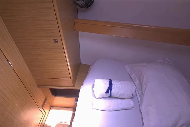 Sun Odyssey 36i in Pachi, Megara / Port of Pachi - Photo 5