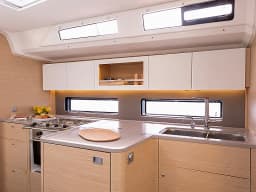 Dufour 41 in Mallorca / Palma de Mallorca / La Lonja Marina Charter thumbnail 15