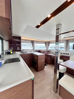 Lagoon 46 in Sicily / Capo d'Orlando Marina thumbnail 11