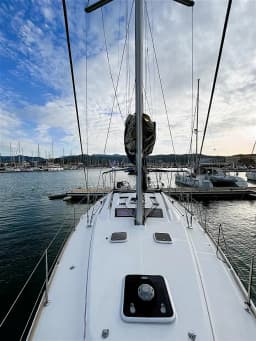 Oceanis 43 in Lavrion Main Port thumbnail 15
